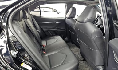 Camry (XV70)
