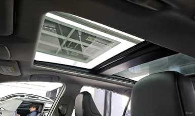 Camry (XV70)