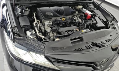 Camry (XV70)