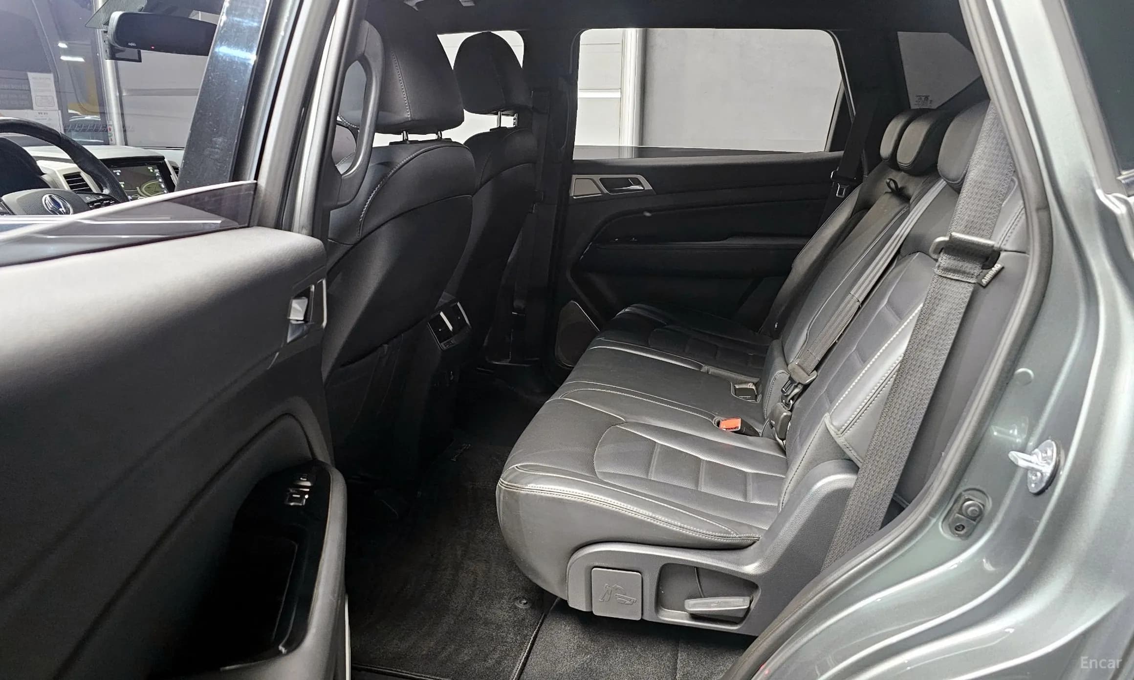 G4 Rexton