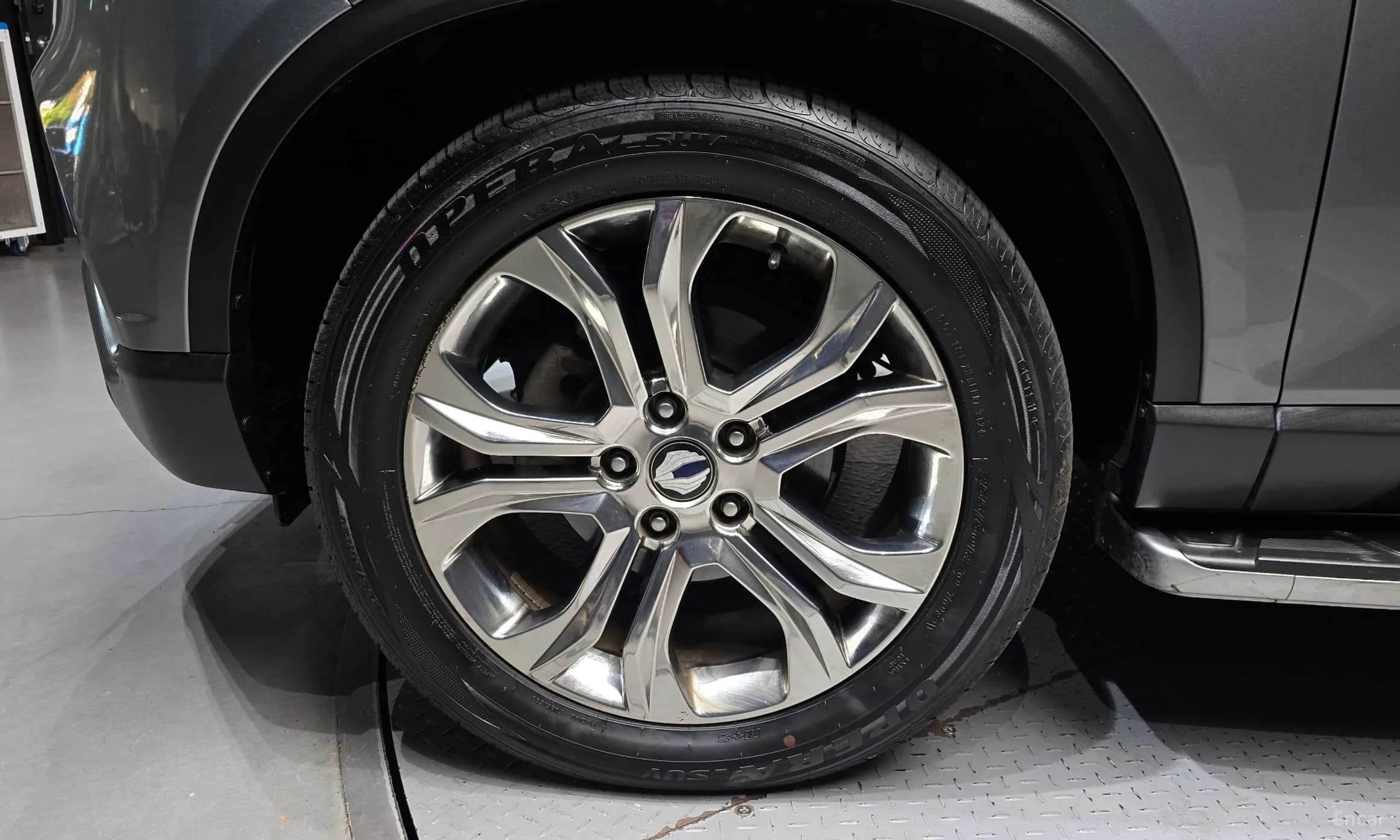 G4 Rexton