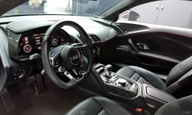 R8 (4S)