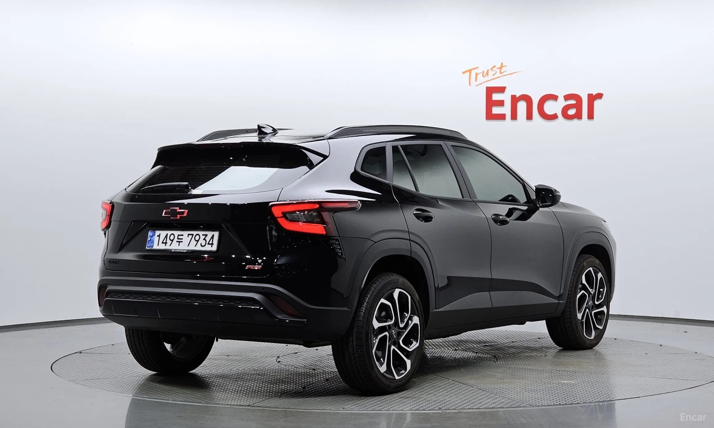 Trax Crossover