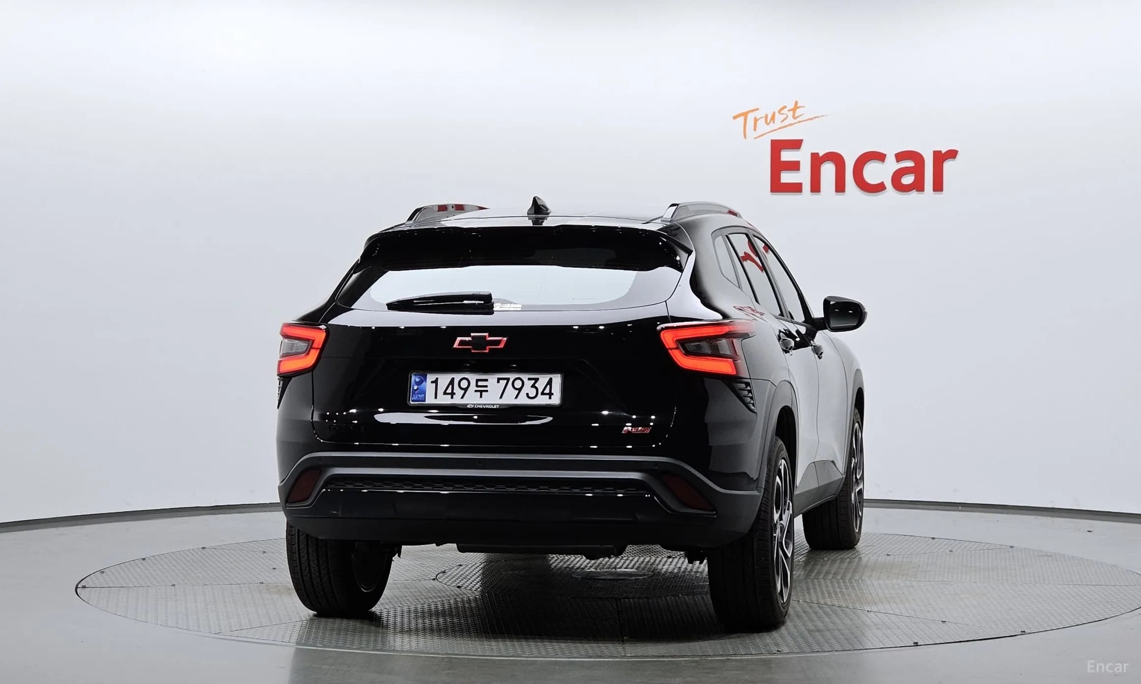 Trax Crossover