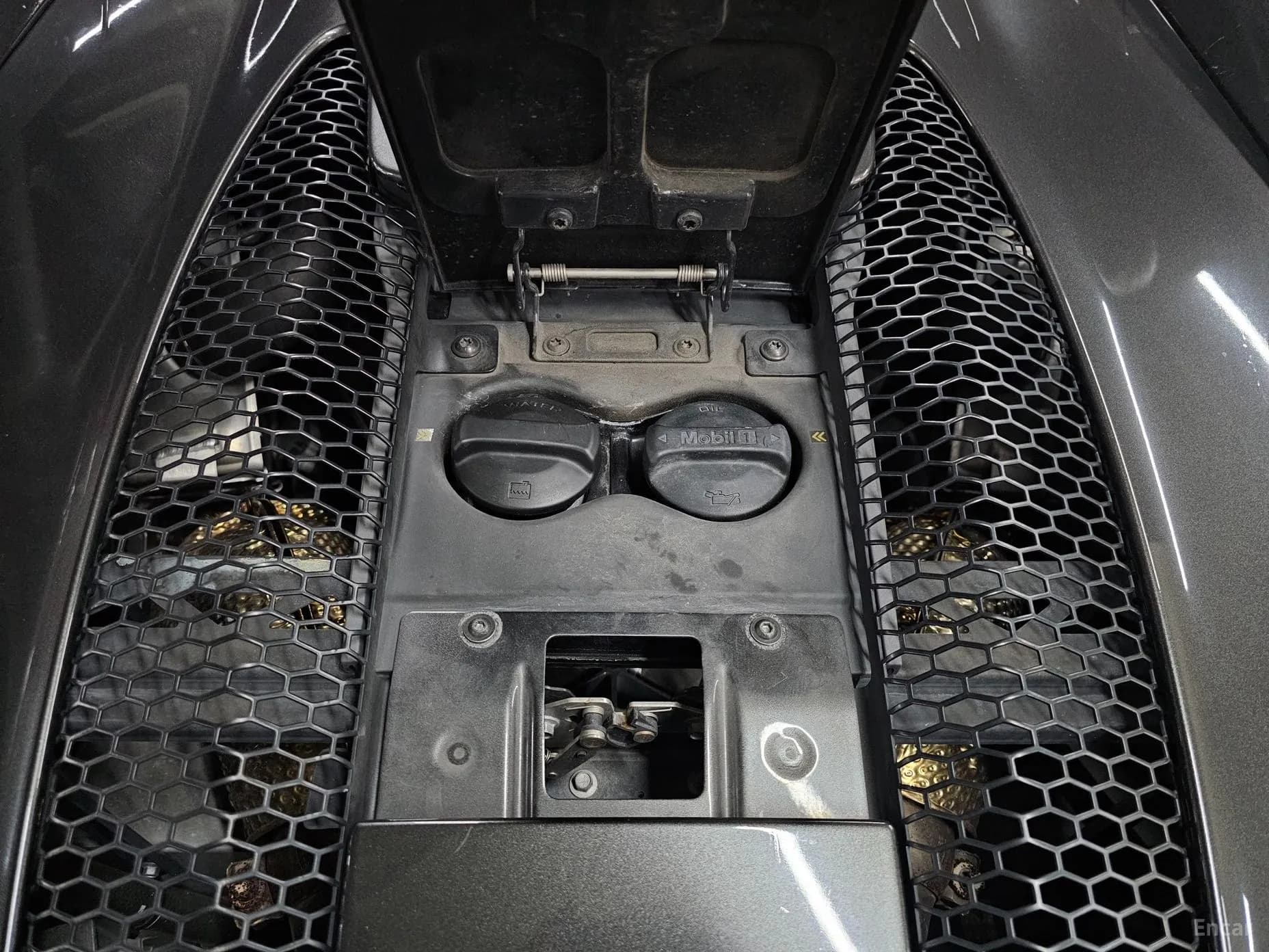 570S