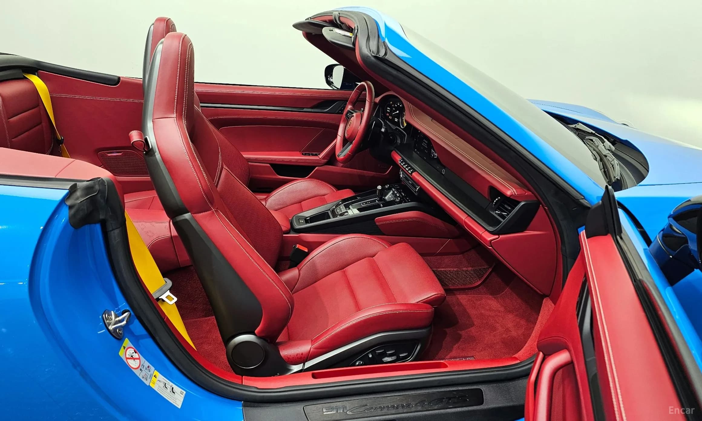 911 (992)
