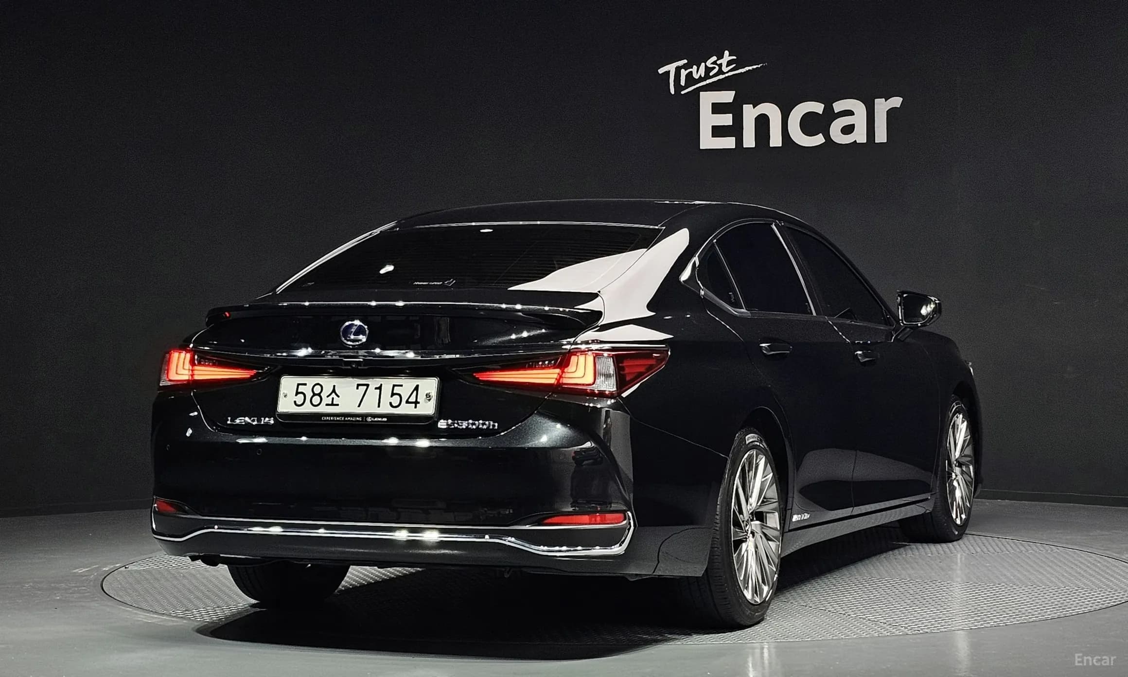 ES300h 7th Generation