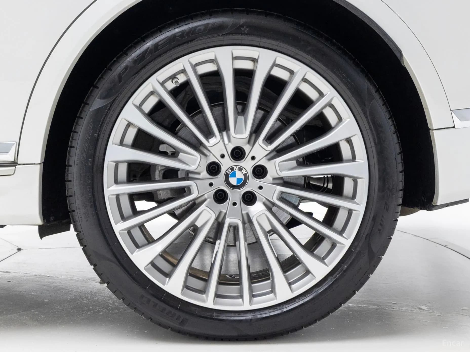 X7 (G07)