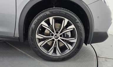 QX30