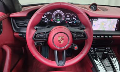 911 (992)