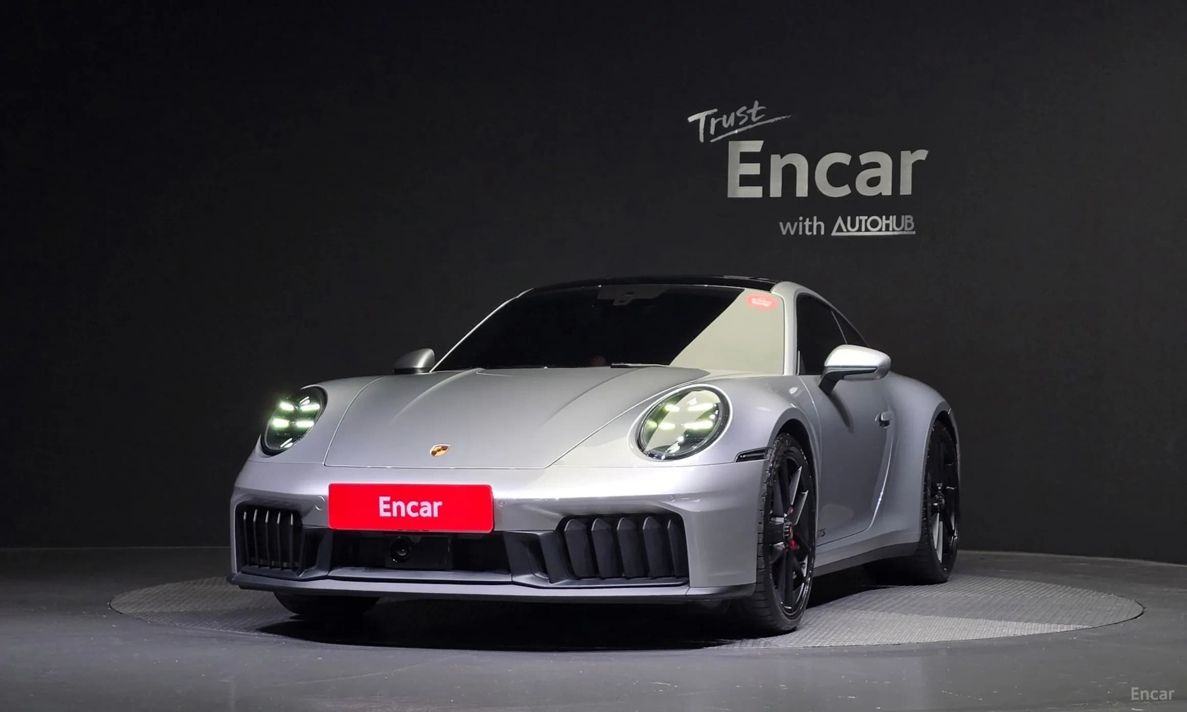 911 (992)