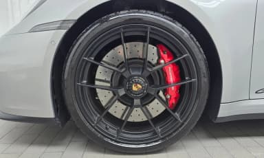 911 (992)