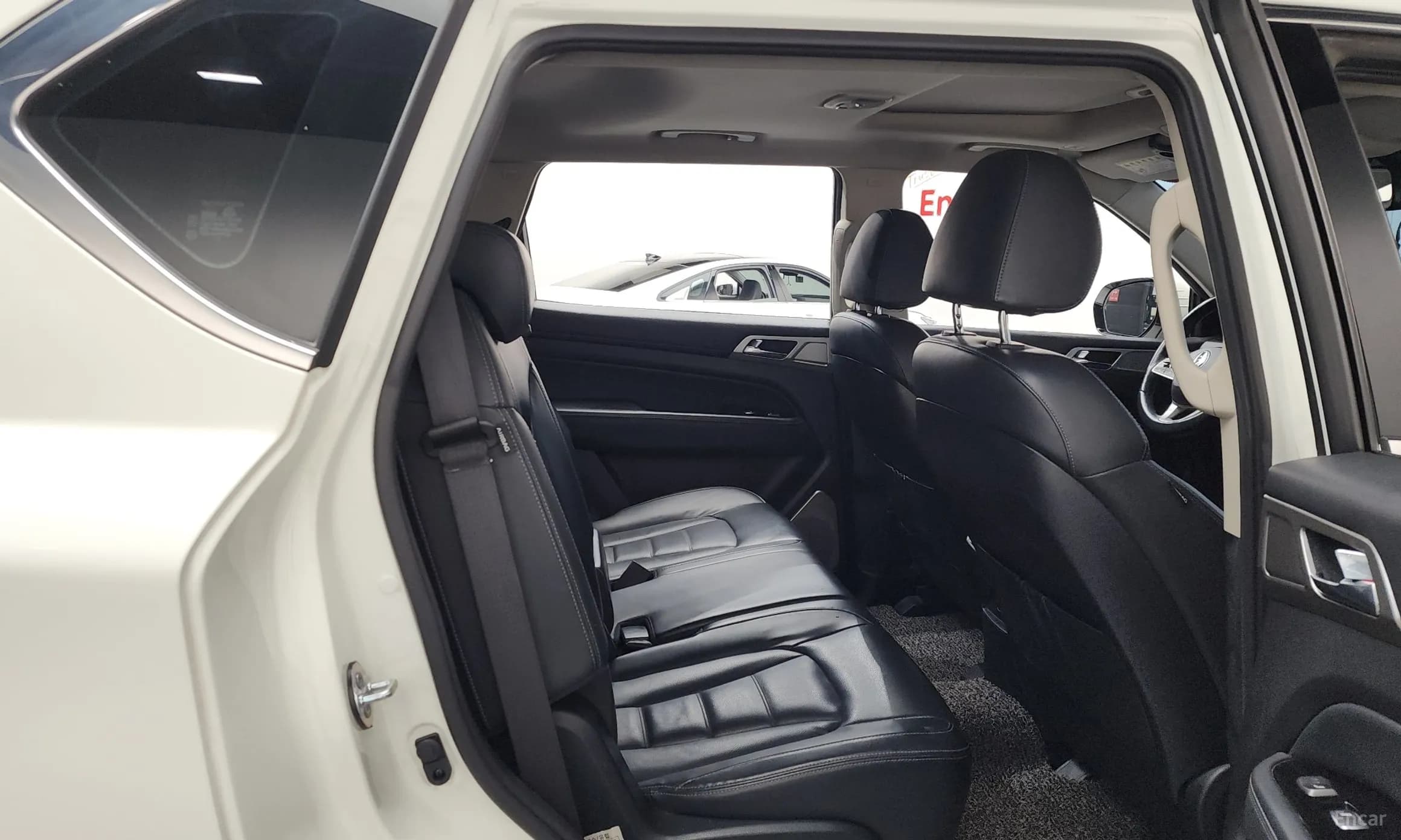 G4 Rexton