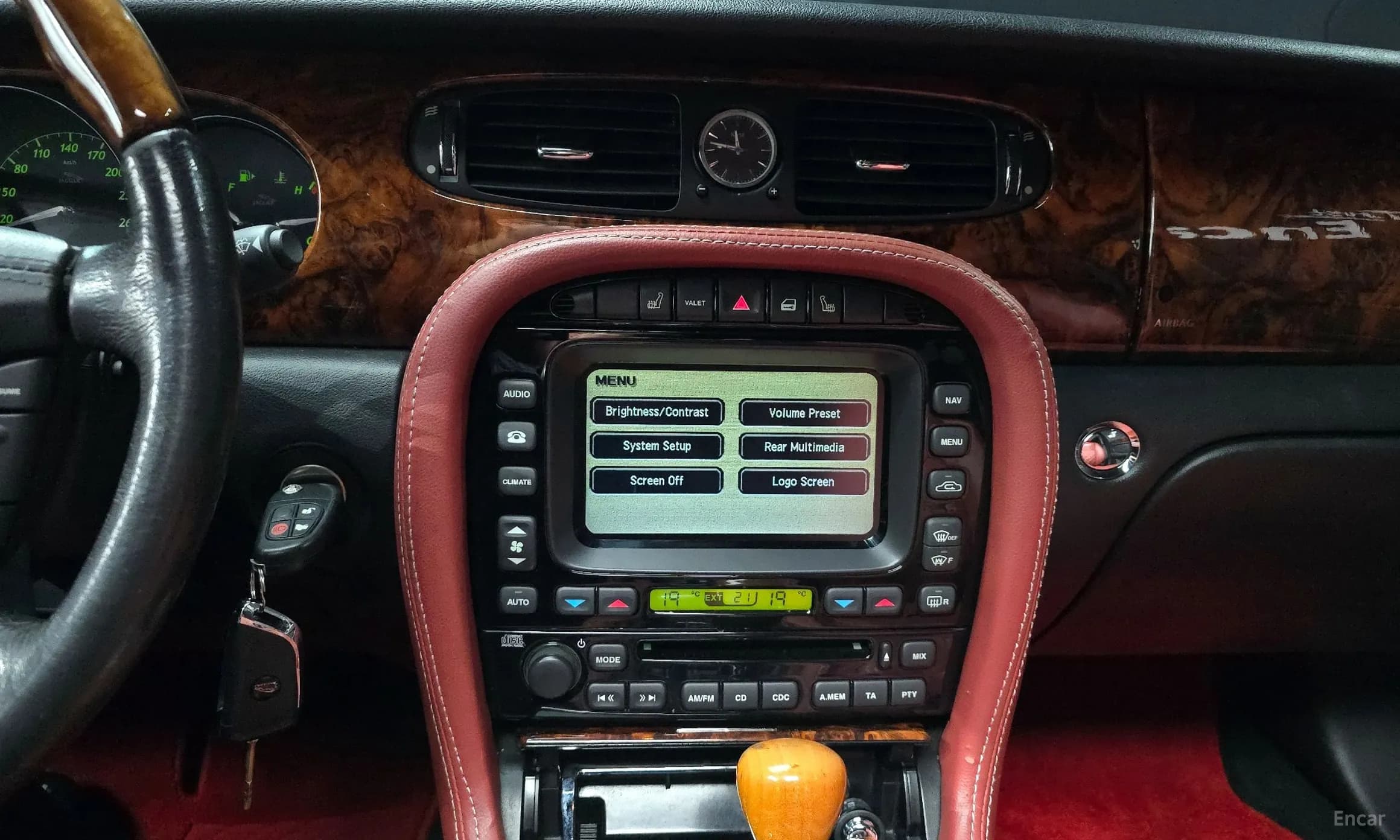 XJ-8