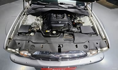 XJ-8