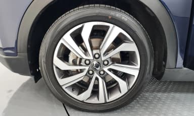 Berry New Tivoli