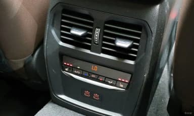 i4
