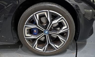 i4