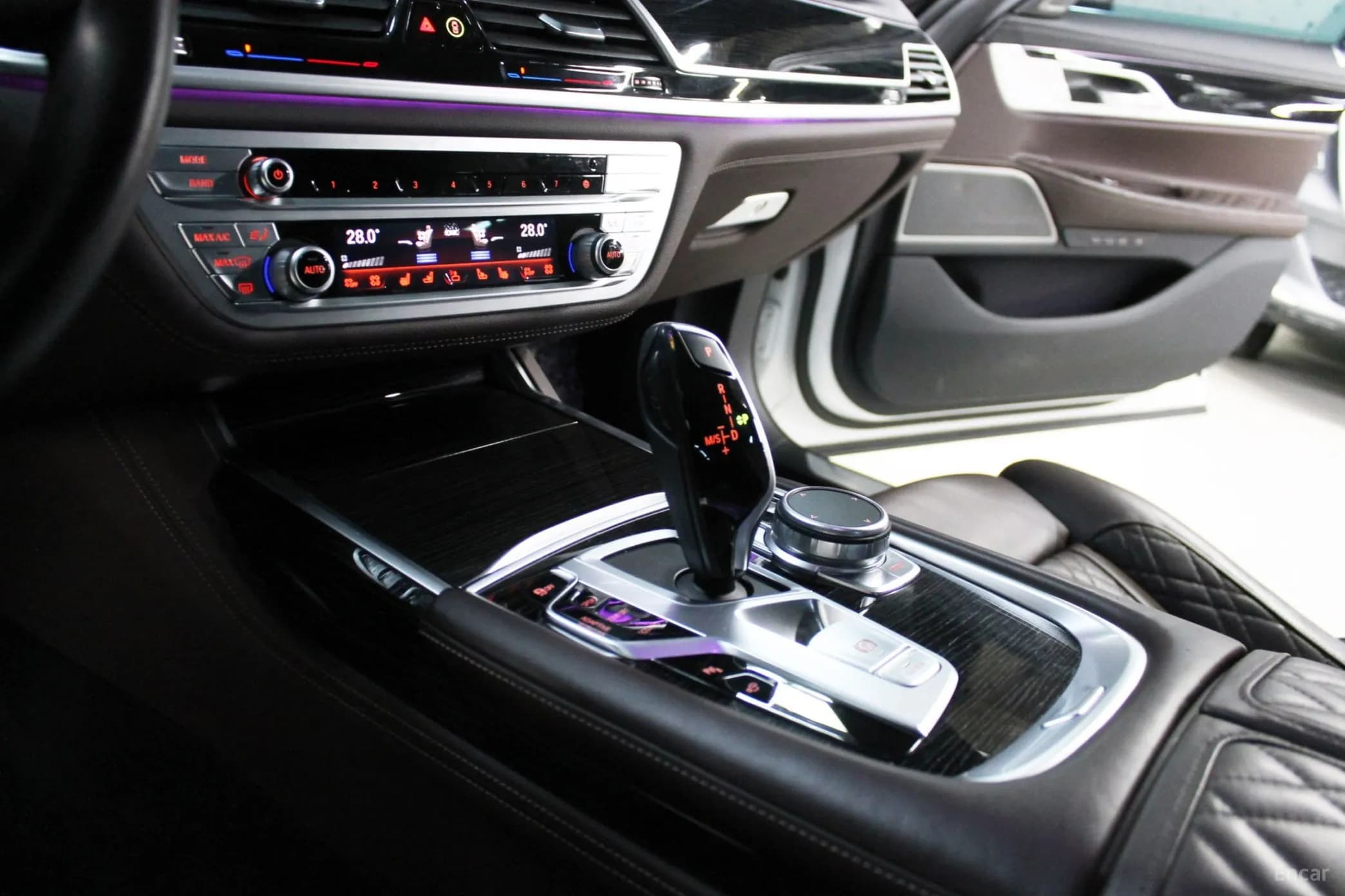 7 Series (G11)