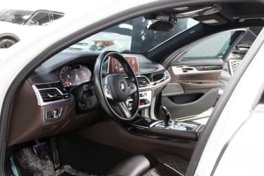 7 Series (G11)