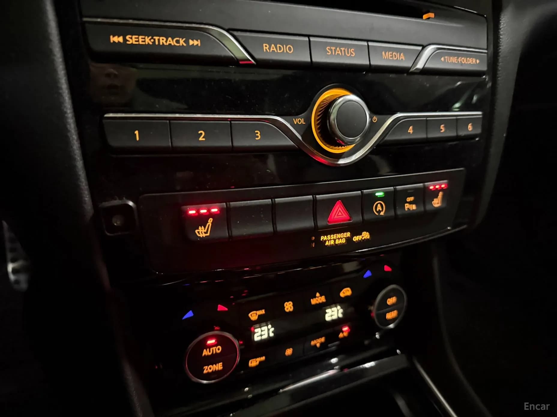 Q30