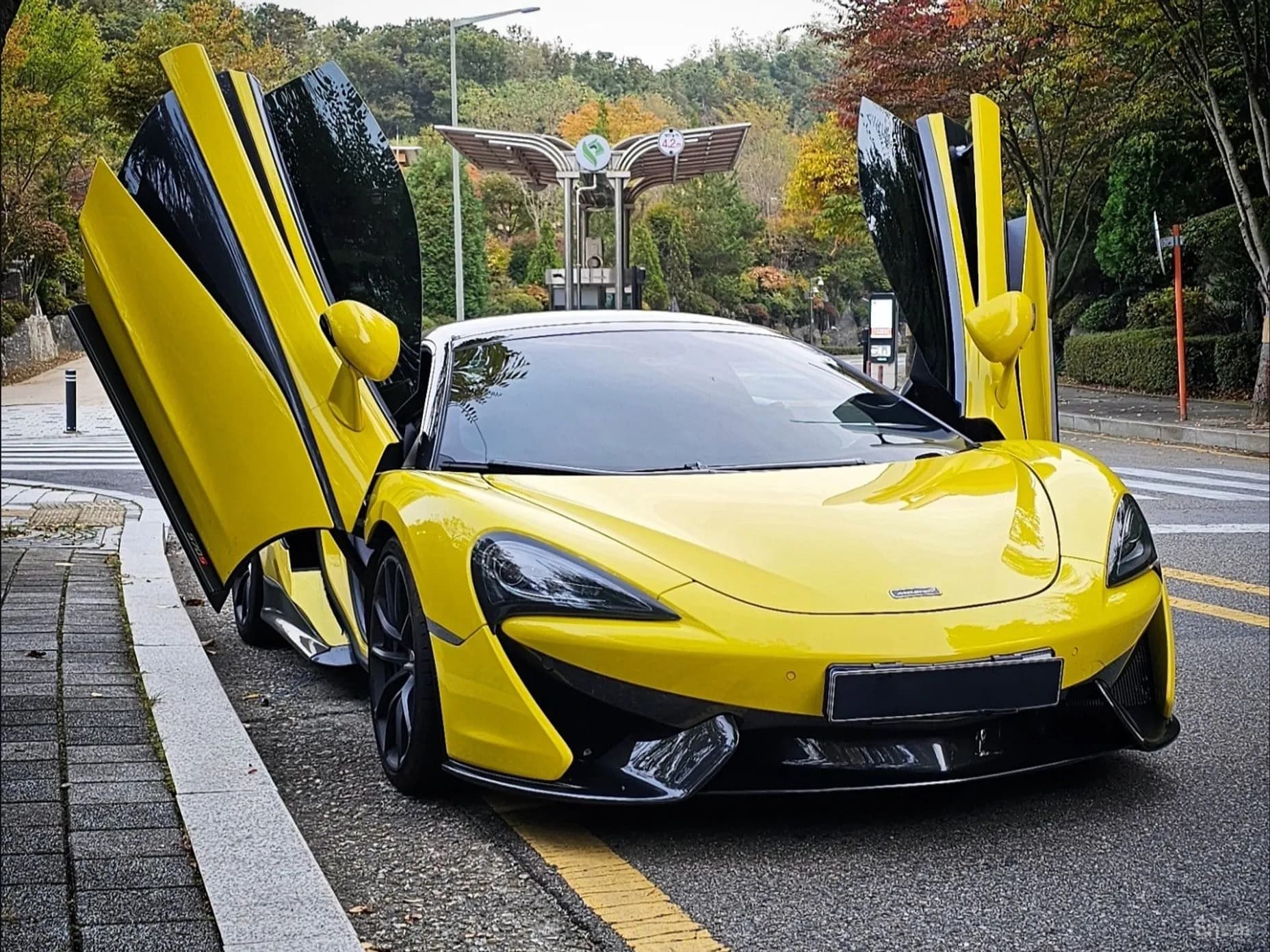 570S