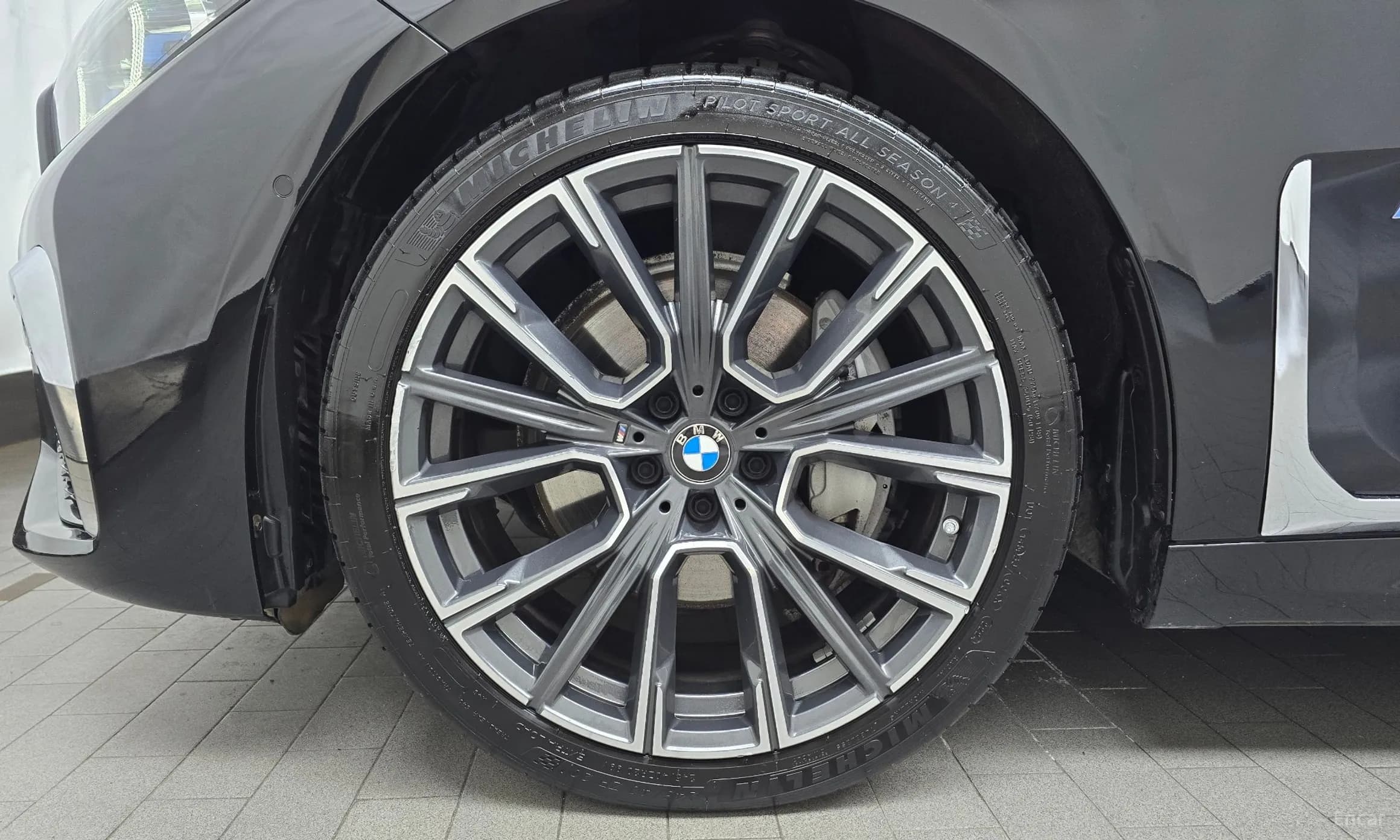 7 Series (G11)