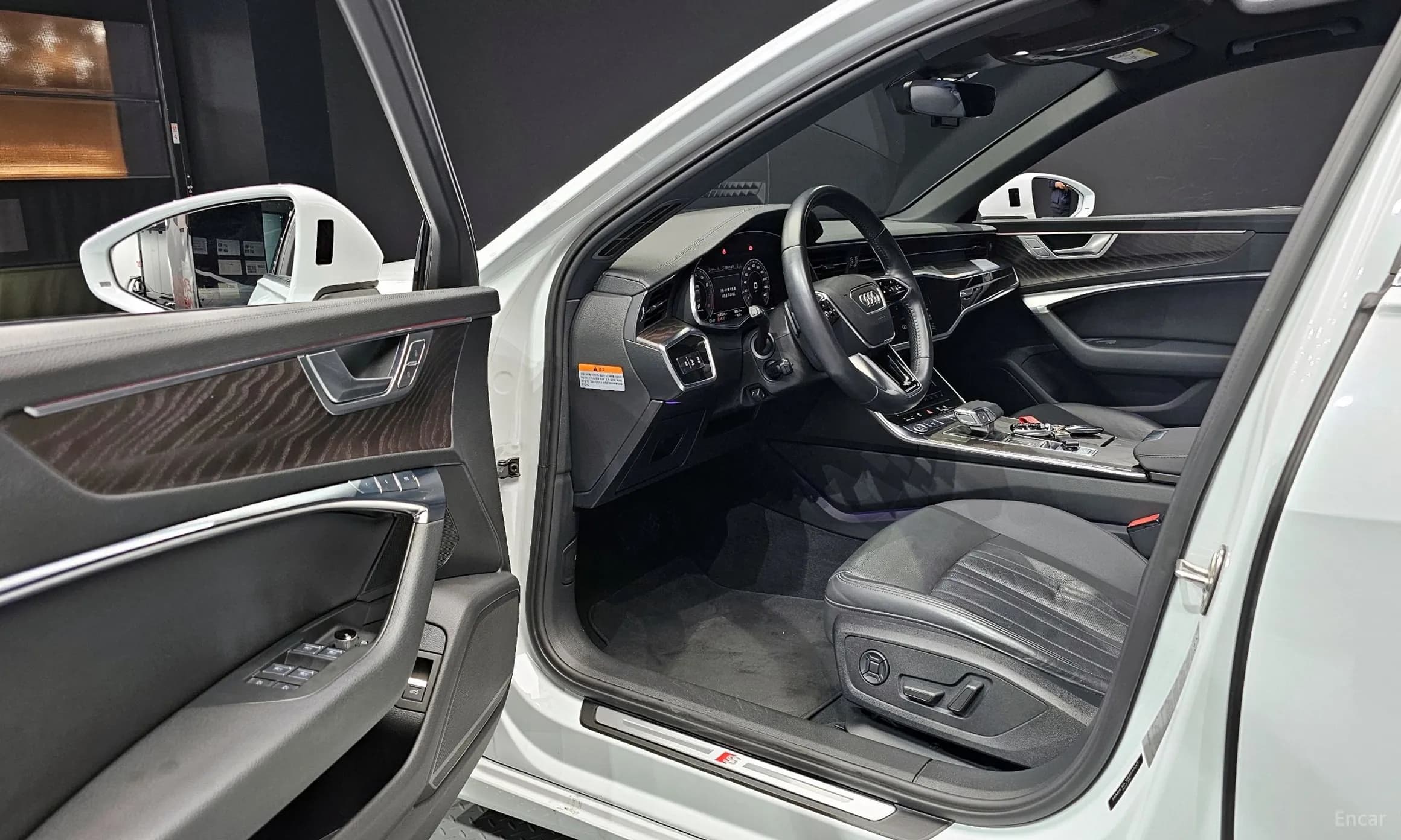 A6 (C8)