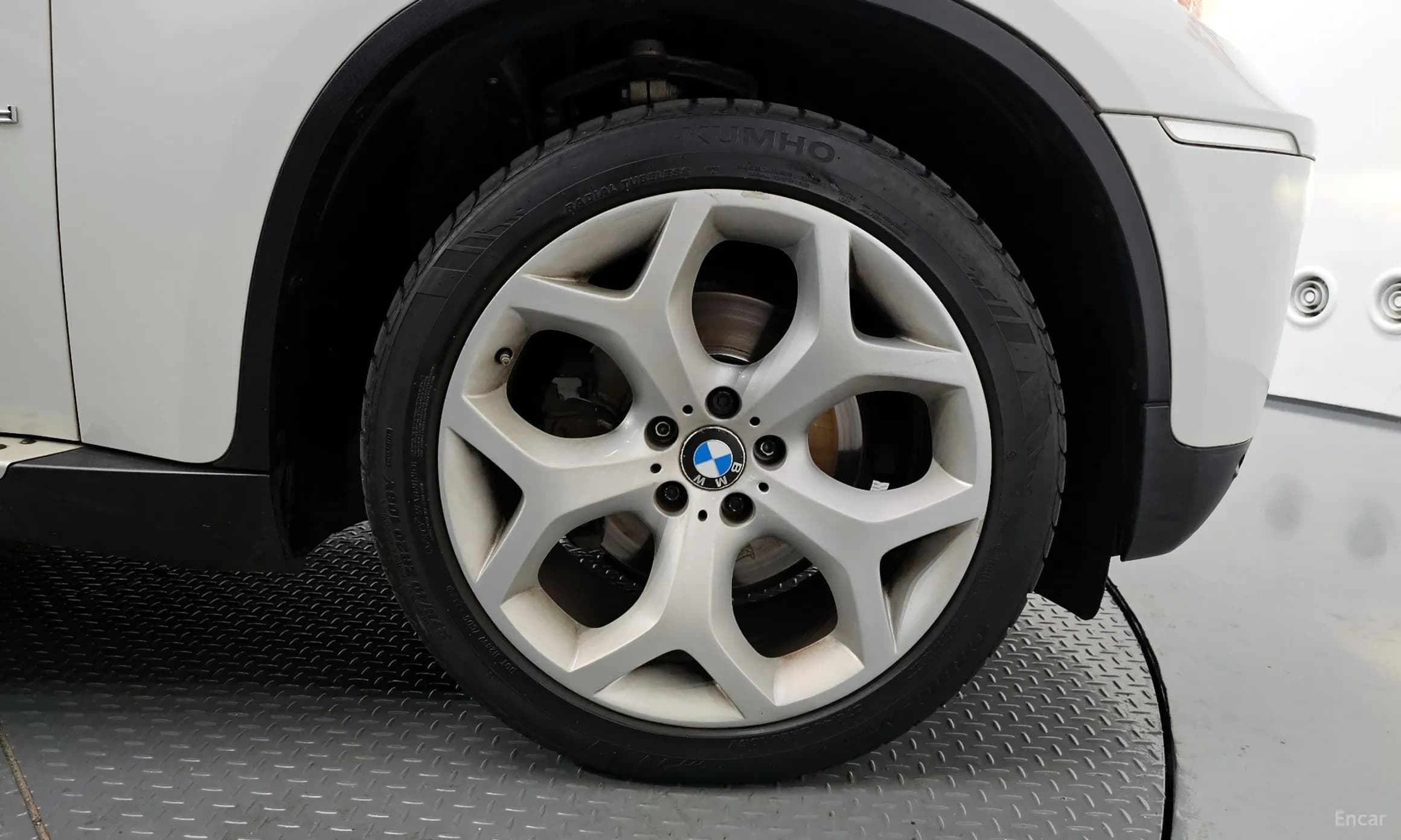 X6 (E71)