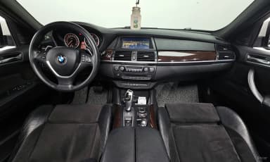 X6 (E71)