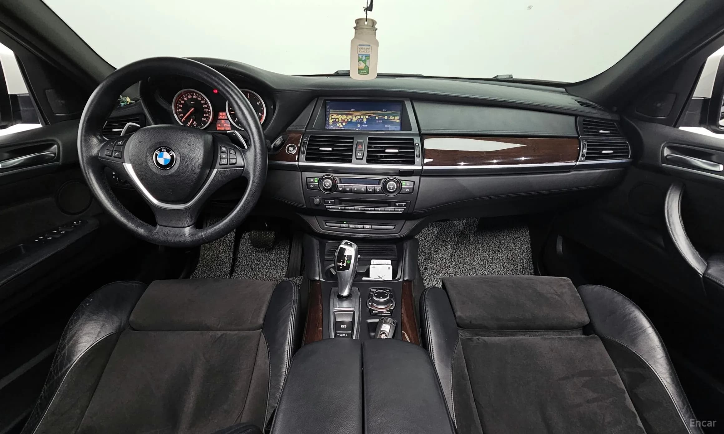 X6 (E71)