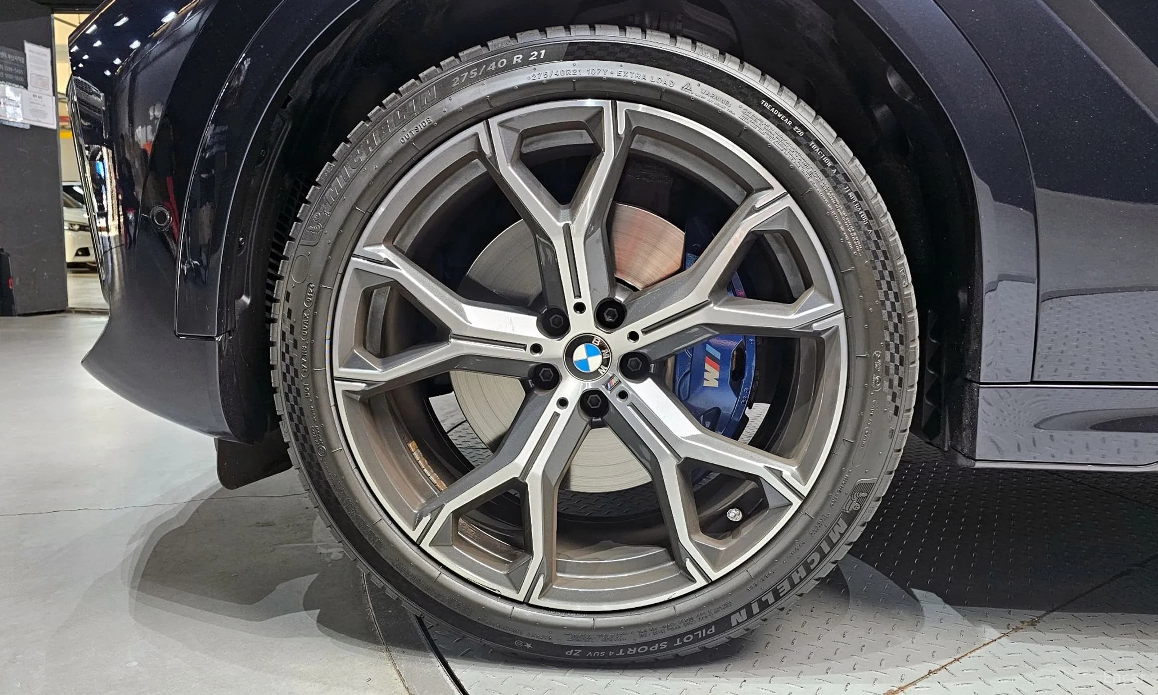 X6 (G06)