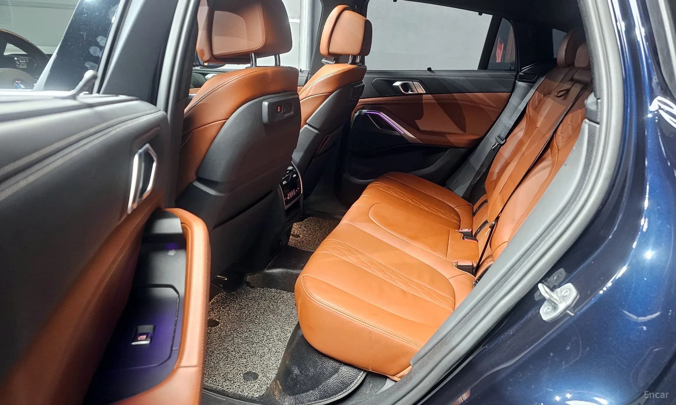 X6 (G06)