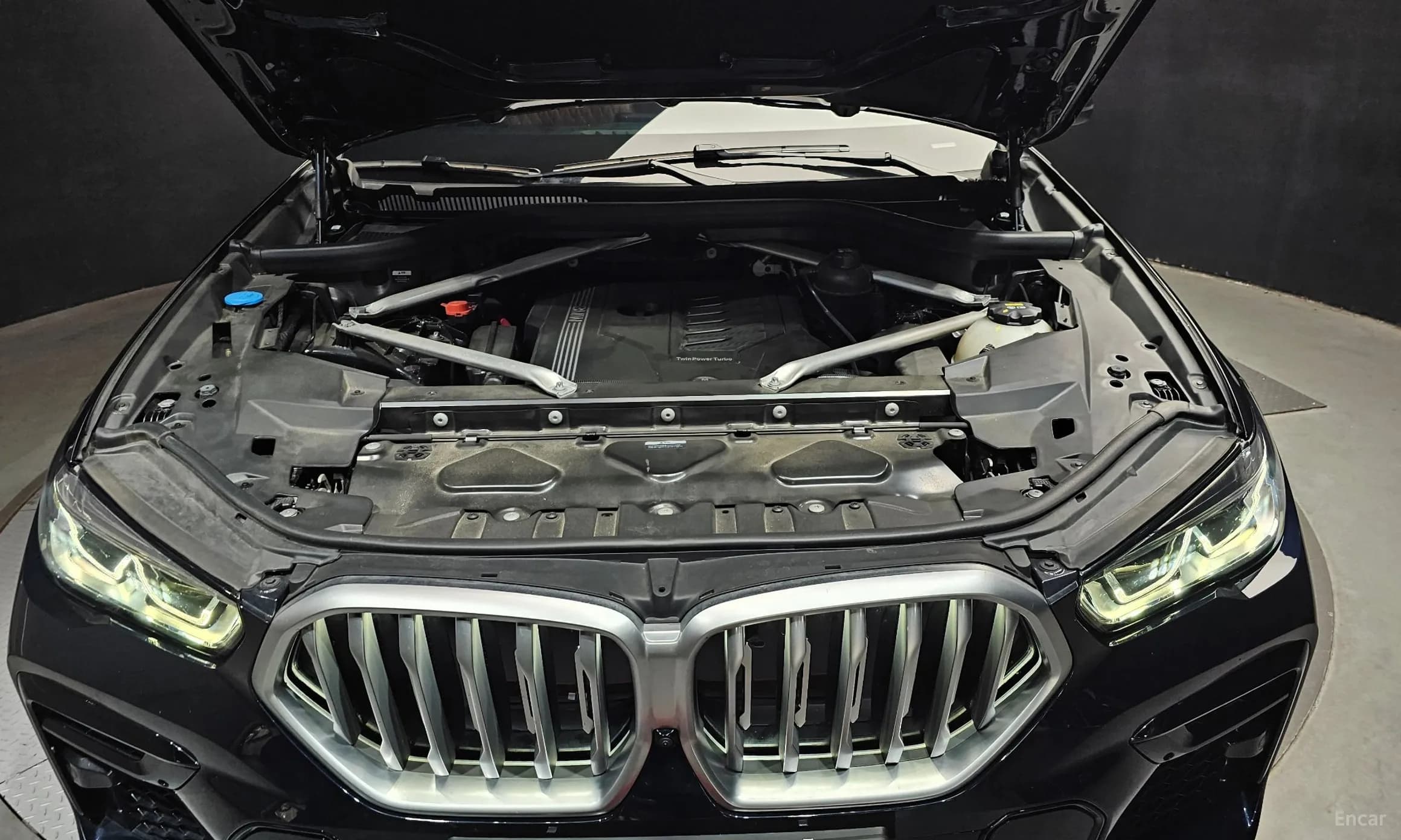 X6 (G06)