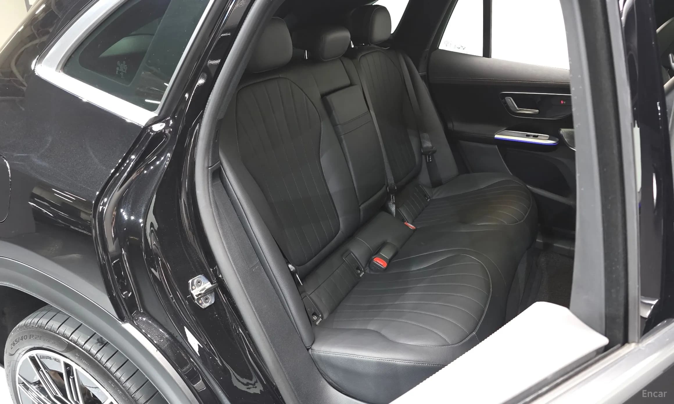 EQE SUV X294