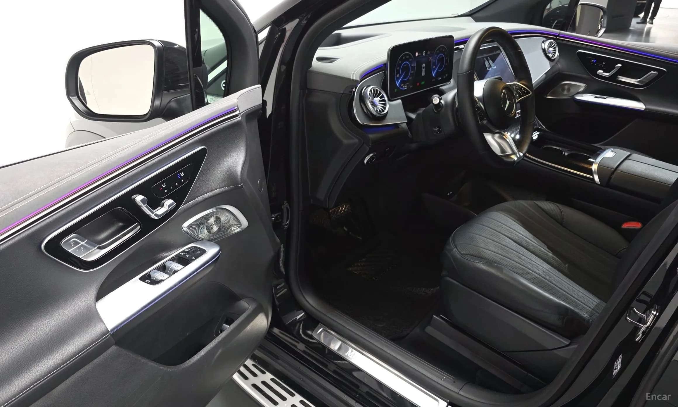 EQE SUV X294