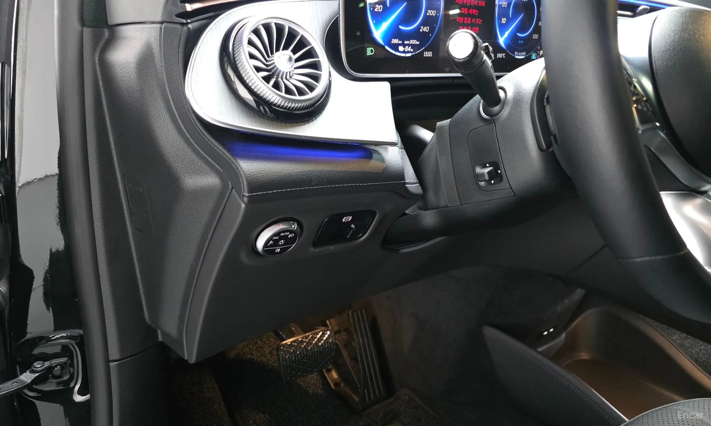 EQE SUV X294