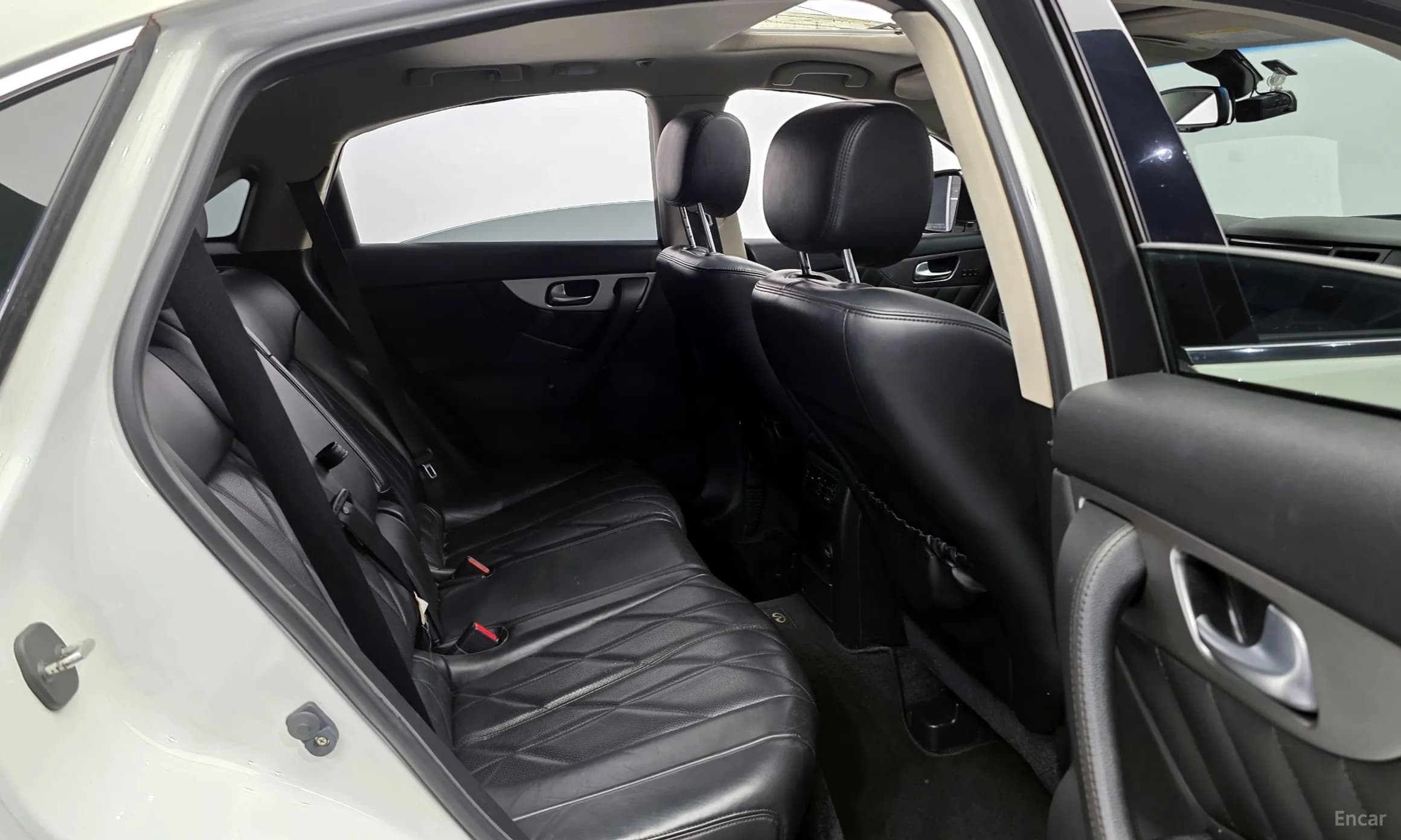 QX70