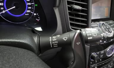QX70