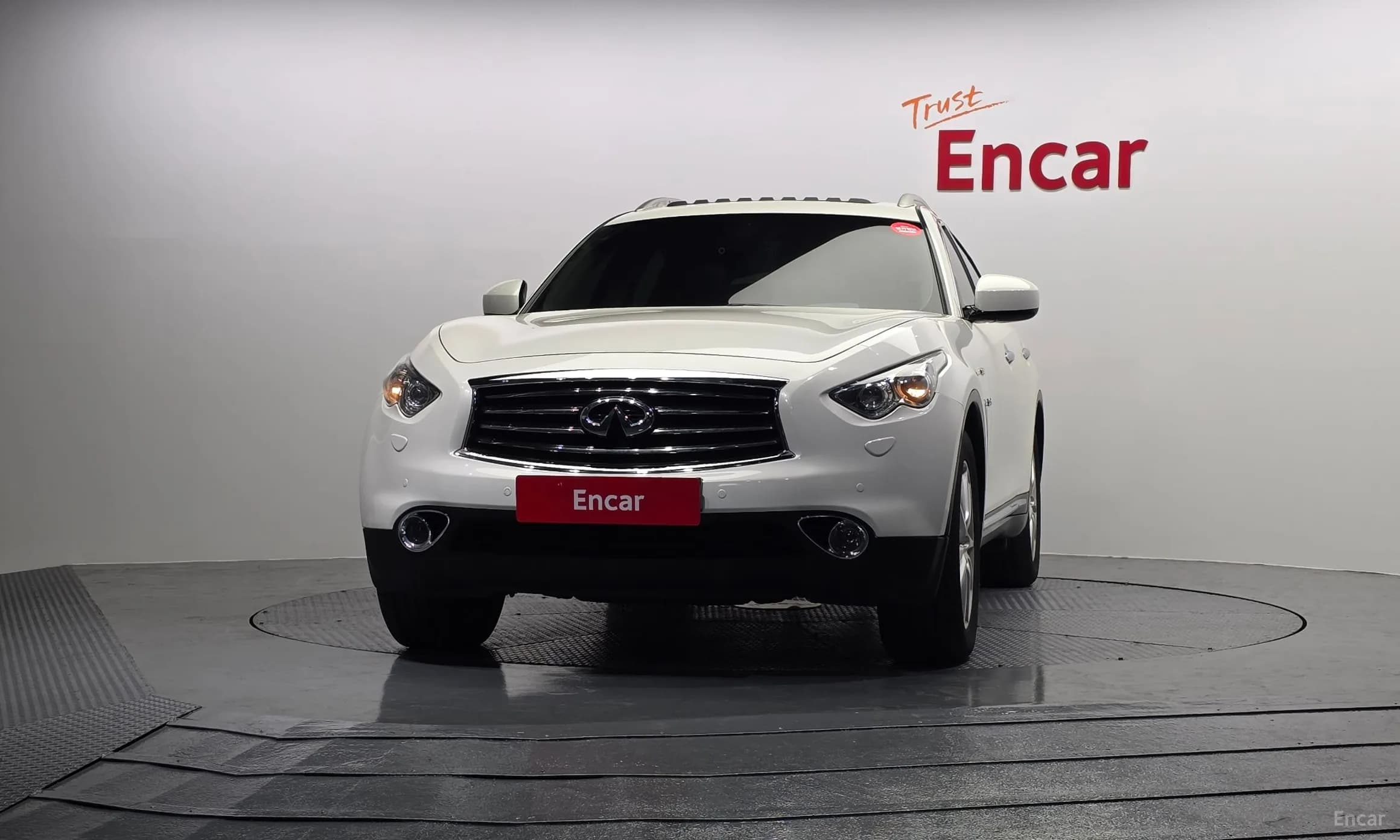QX70