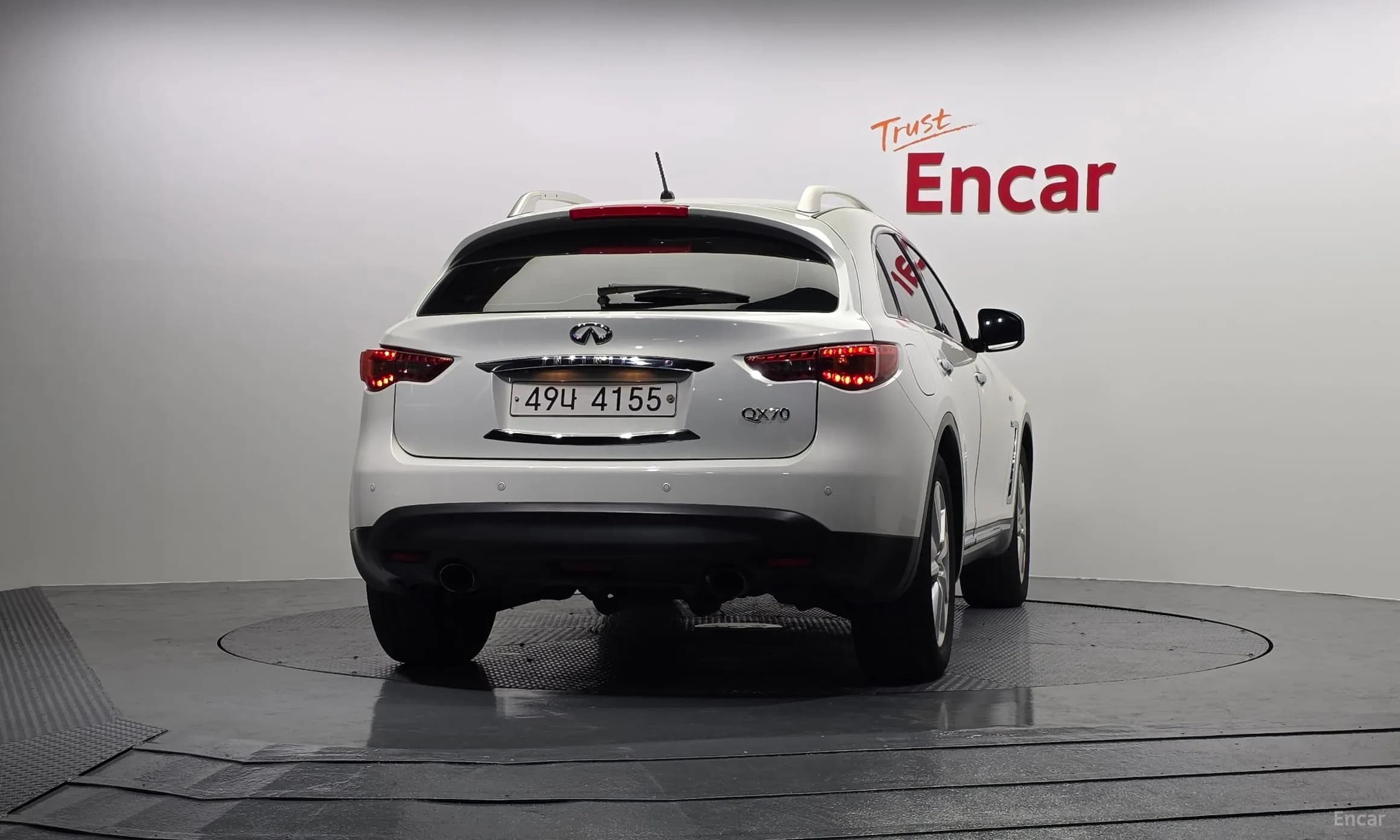 QX70