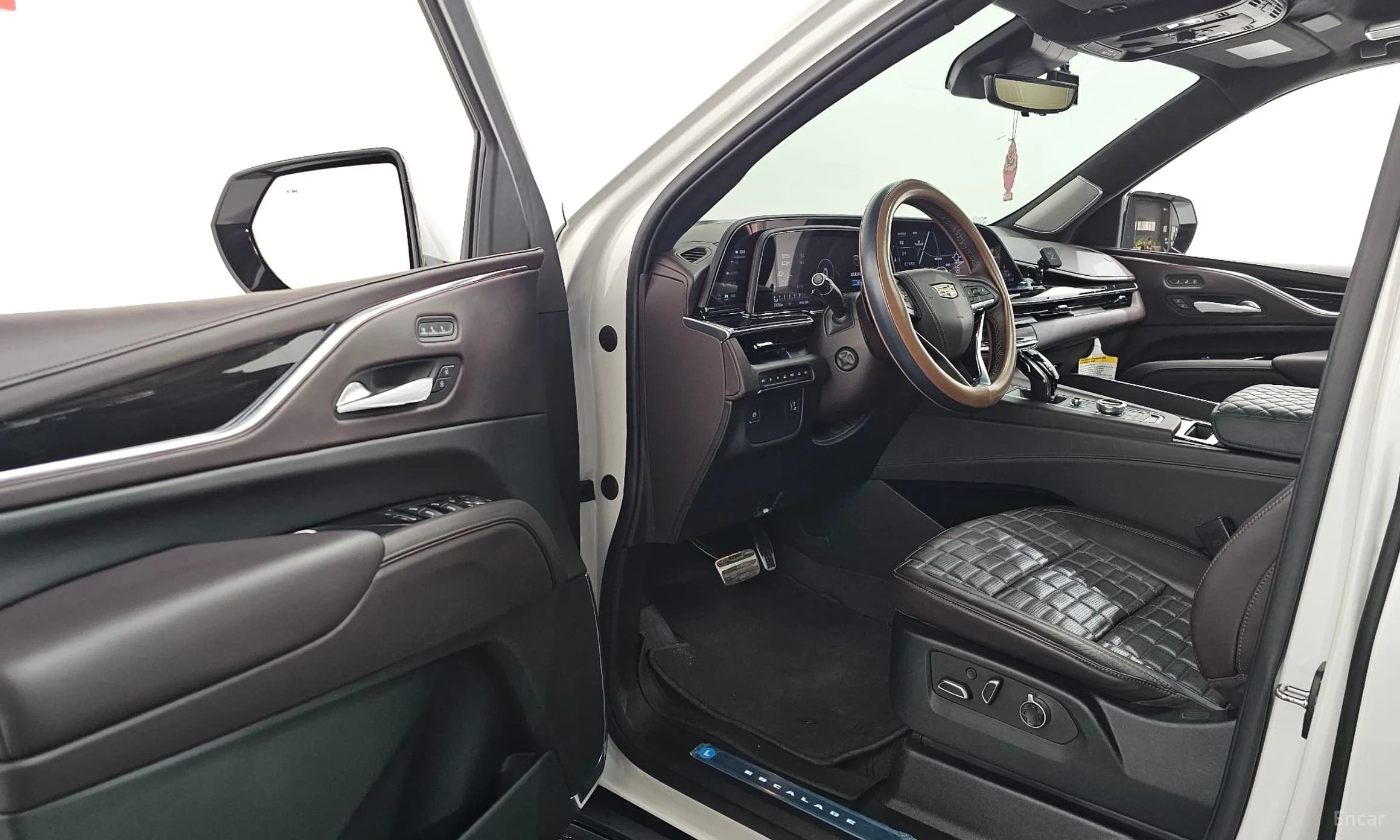 Escalade 5th Generation