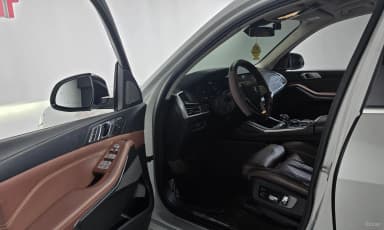 X7 (G07)