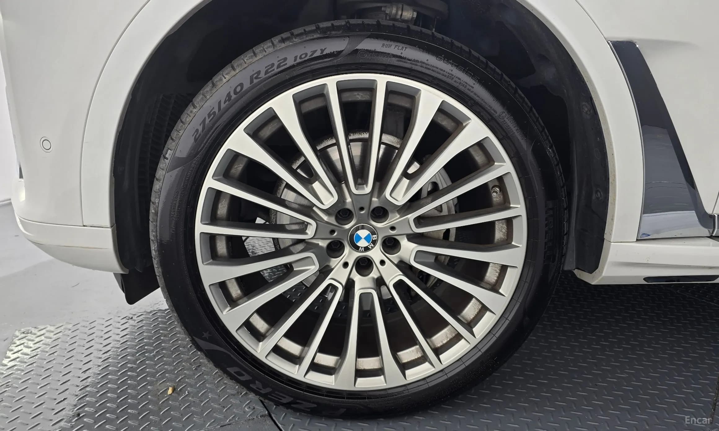 X7 (G07)