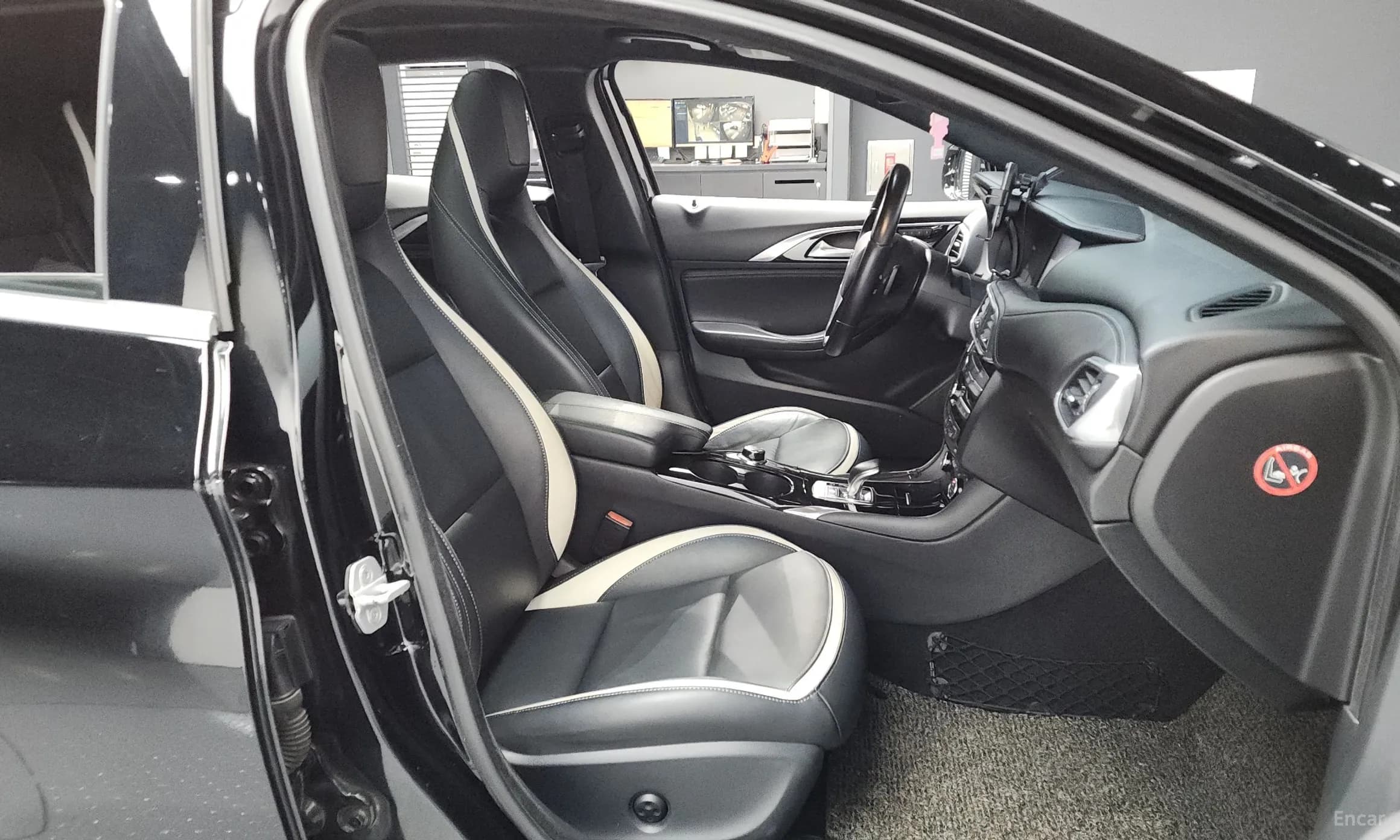 Q30