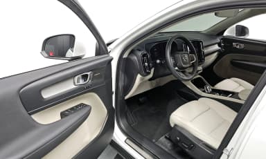 XC40