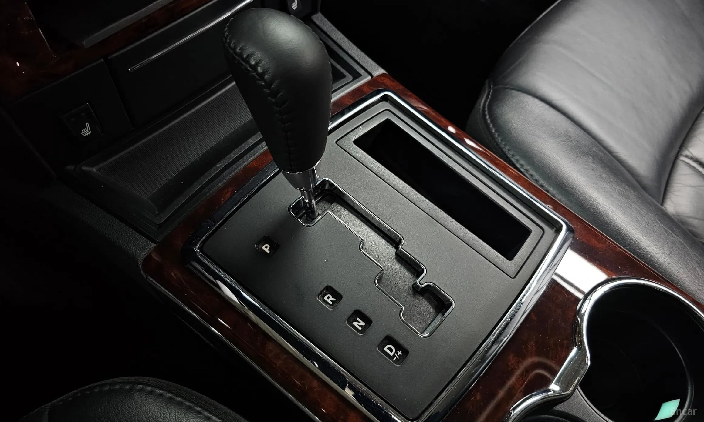 300C