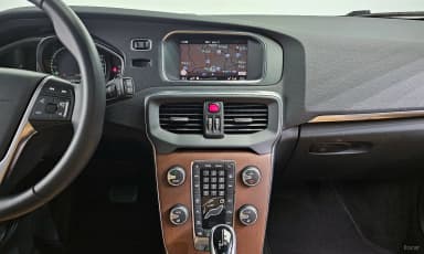 V40