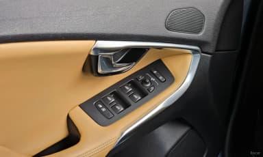V40