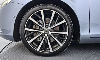V40